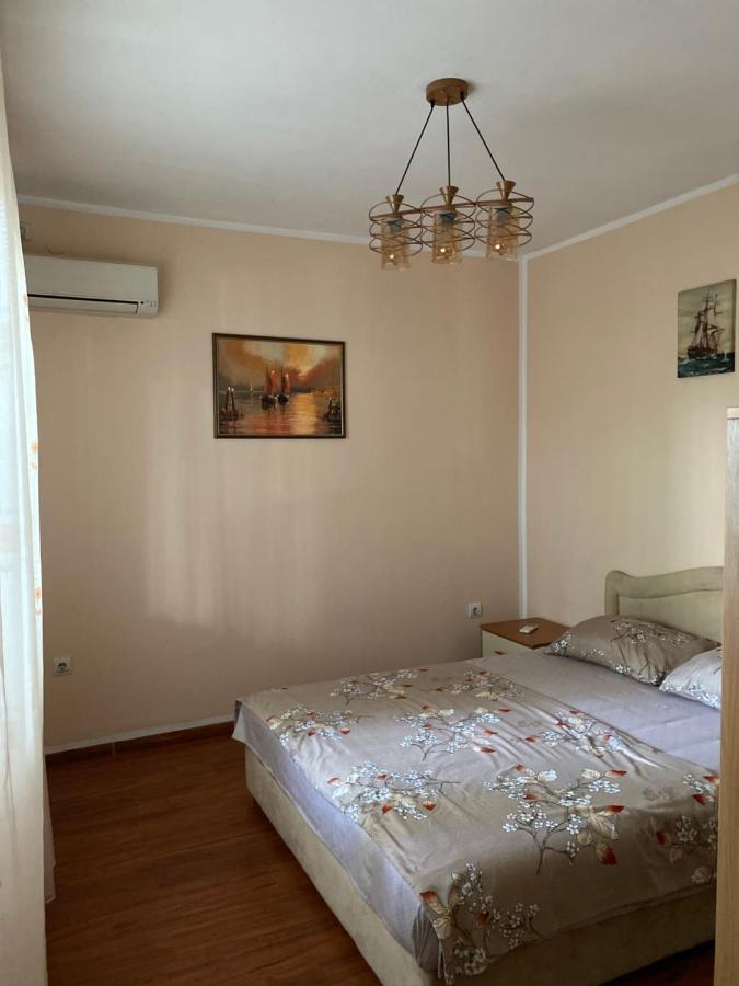 Luka Apartment Ulcinj Esterno foto